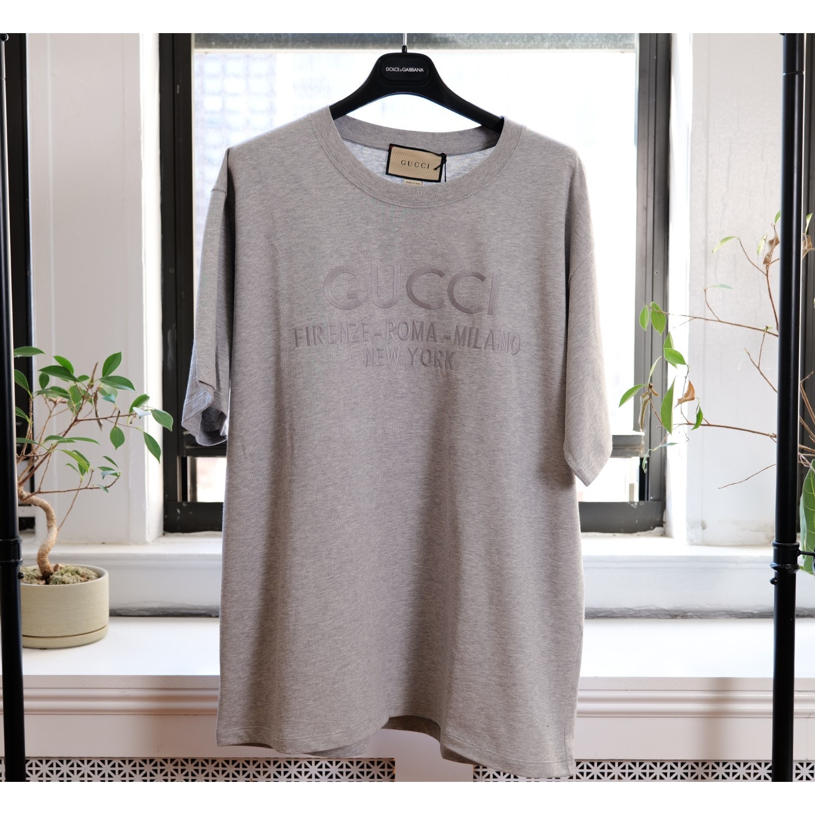 Gucci Grey Men’s Cotton Logo Embroidered T-Shirt (Size M)